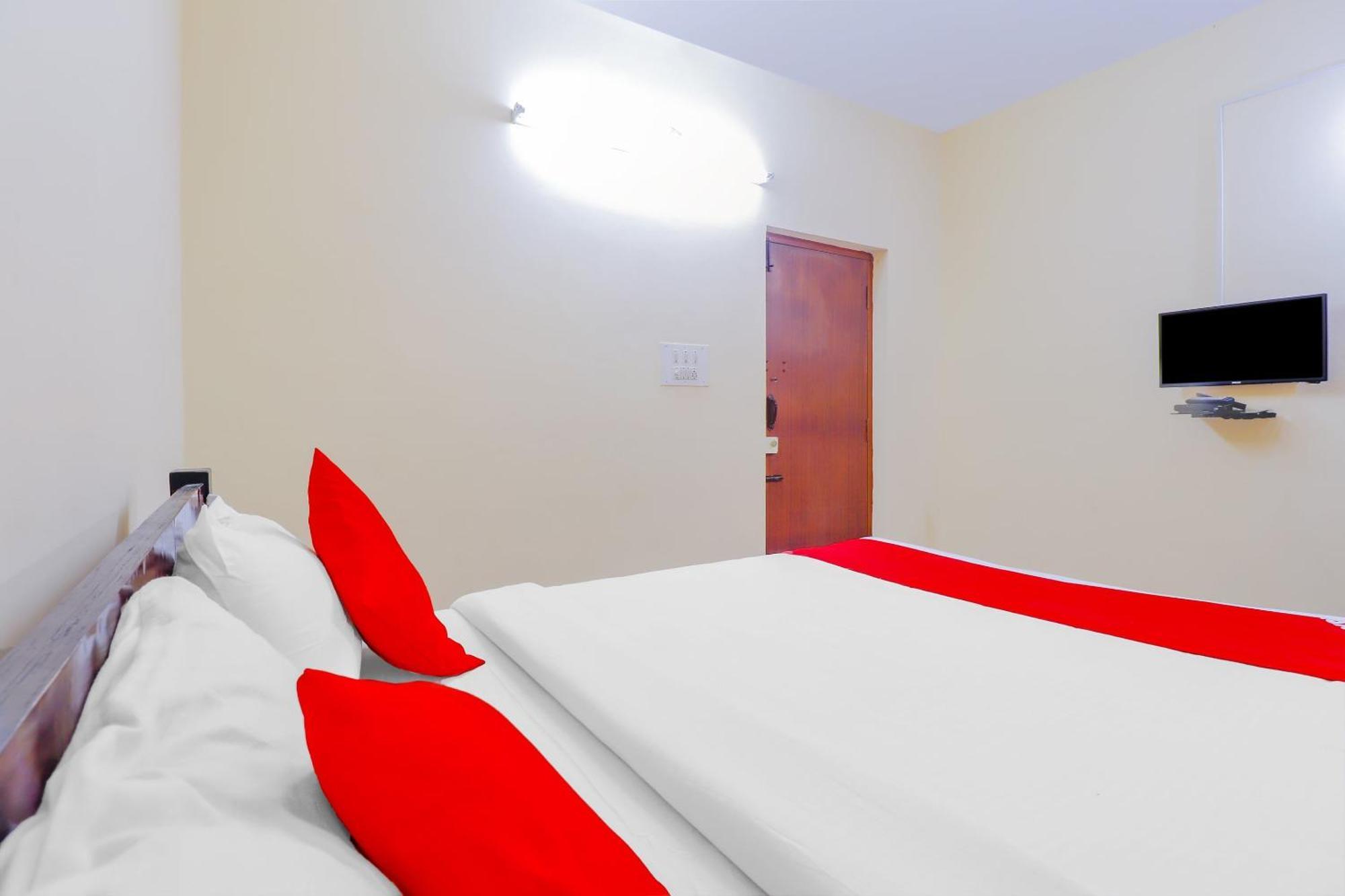 Oyo Emara Residency Hotel บังกาลอร์ ภายนอก รูปภาพ